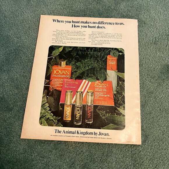 Vintage Chatelaine Magazine November 1973 - Picture 3 of 8